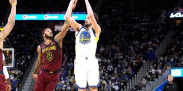 Даллас претендує на підписання баскетболіста Голден Стейт Томпсона | Баскетбол |