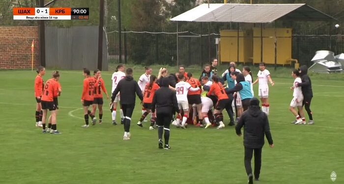 Футболистки из чемпионата Украины устроили массовую драку