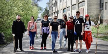 Команда рівненського ЦНАПу долучилася до загальноміської толоки