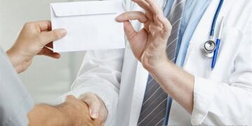 Лікарку з Хмельниччини оштрафували за хабар під час оформлення інвалідності дитині —Хмельнитчина