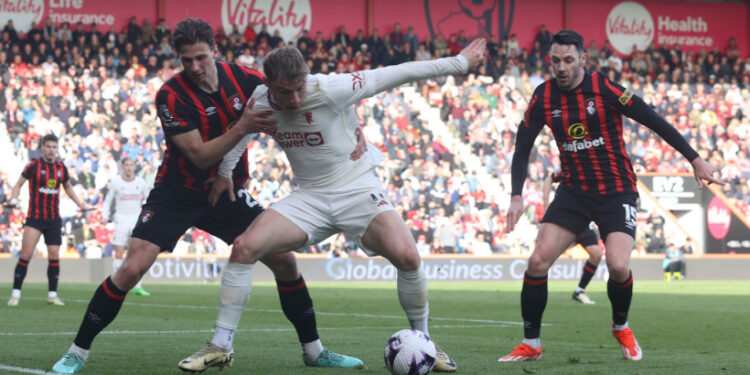 «Манчестер Юнайтед» разыграл результативную ничью с «Борнмутом» в 33 туре АПЛ сезона 2023/24