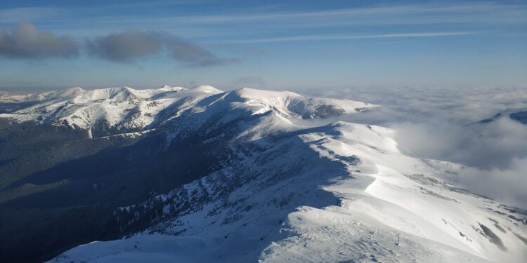 На горі Піп Іван температура повітря опустилася до -4°С (ФОТОФАКТ)