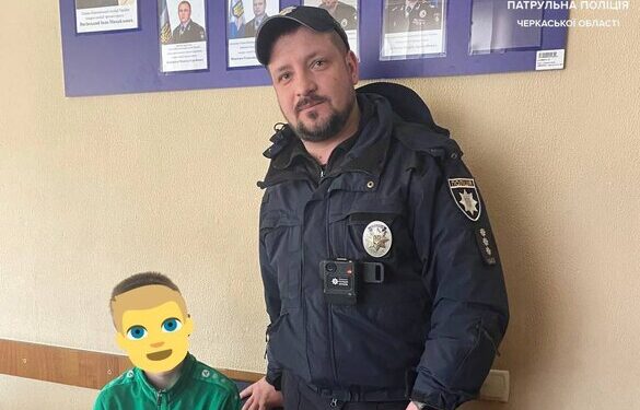 На трасі біля Умані виявили дитину, яку розшукувала мати