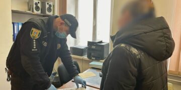 Начальниця відділення банку в Одесі привласнила чужі гроші з переказів