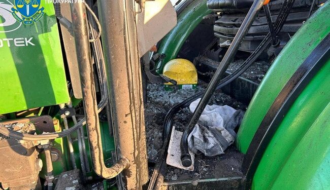 Підірвався на міні: на Херсонщині тракторист отримав поранення під час роботи на полі