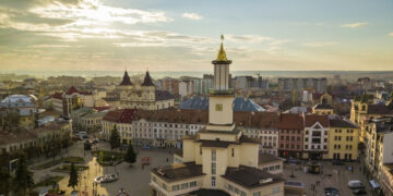 Підтримка та реалізація: в Івано-Франківську триває навчання підприємницької діяльності молоді