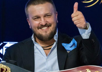 Промоутер Усика рассказал, кто заменит Фьюри, если тот снимется с боя – Спорт ):Бокс