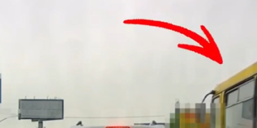 Проїхав на червоне світло: у Львові оштрафували водія маршрутки