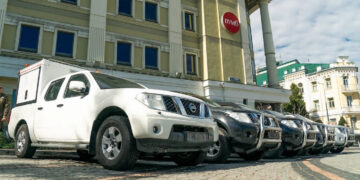 ПУМБ передав військовим пікапи в межах Сталевого Фронту Ріната Ахметова | Новости Запорожья