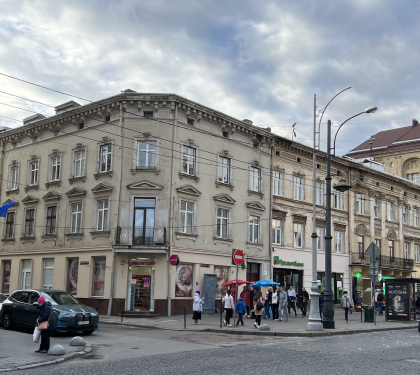 У центрі Львова продали мезонін за 1,1 млн грн