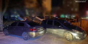 У Черкасах п’яний водій наїхав на припарковане авто