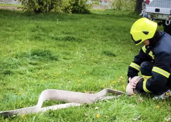 У ДСНС показали, як тренуються жінки-рятувальниці