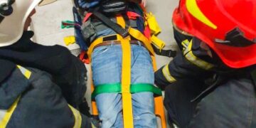 У Львові чоловік впав у шахту ліфта і вижив