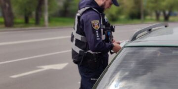 У Миколаєві таксист їздив по вулицях з гранатометом у багажнику