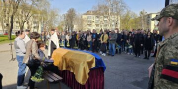 У Полтаві відбулося прощання з воїном – ПОЛТАВА СЬОГОДНІ