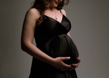 У «Пузатій мамі – 2024» стартували фотосесії вагітних