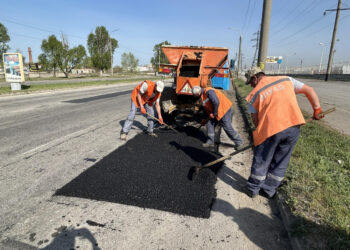 У Запоріжжі ремонтують Набережну магістраль та інші дороги | Новости Запорожья