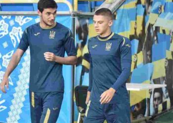 Украинские легионеры Миколенко, Яремчук и Малиновский выбыли из строя после тяжелых матчей сборной