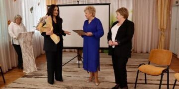 Завідувачку черкаського дитсадка «Веселка» провели на заслужений відпочинок — Новини Черкащіни