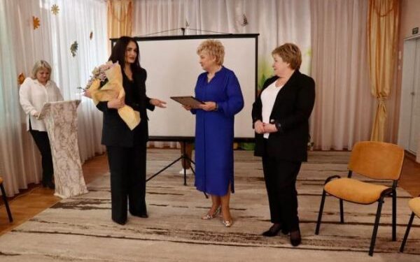 Завідувачку черкаського дитсадка «Веселка» провели на заслужений відпочинок — Новини Черкащіни