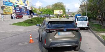 Житель Шепетівщини наїхав автомобілем на пенсіонерку —Хмельнитчина