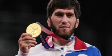 Олімпійський чемпіон з росії: «Я думаю, що нас допустять на Ігри в Парижі» | Боротьба |