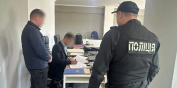 Адвоката підозрюють в організації незаконного переправлення осіб через державний кордон —Хмельнитчина