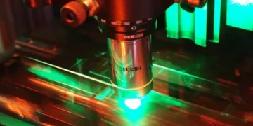 Розроблено новий спосіб управління та маніпулювання оптичними сигналами — ТЕХНОЛОГИИ