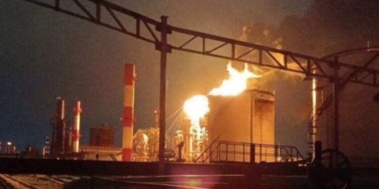 Безпілотники уразили ще один російський НПЗ у Калузькій області (ВІДЕО) – Экономика