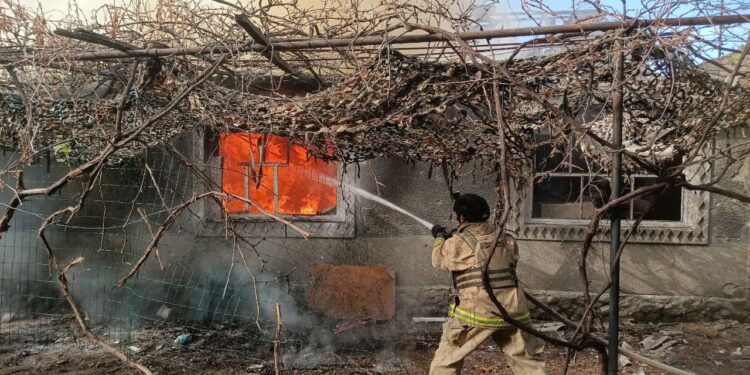 Рятувальник постраждав під час гасіння пожежі на Запоріжжі | Новини Запоріжжя