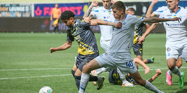 “Динамо” перемогло “Рух” в гостях