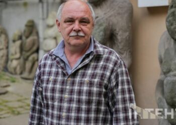 Директор одеського музею прокоментував інцидент з продажем експонатів в інтернеті