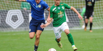 Друга ліга. Перемоги Карпат-2 та Локомотива