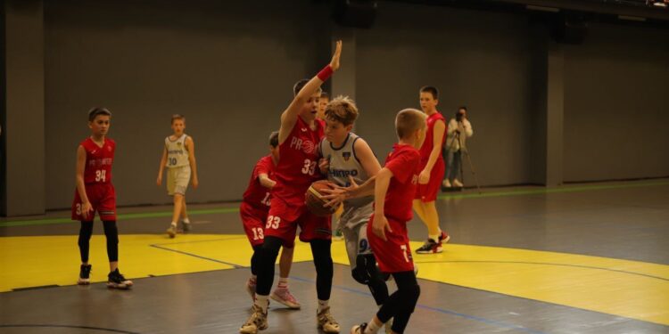 Фінал чотирьох ВЮБЛ серед юнаків 2012 року: відеотрансляція 19 травня – Федерація баскетболу України