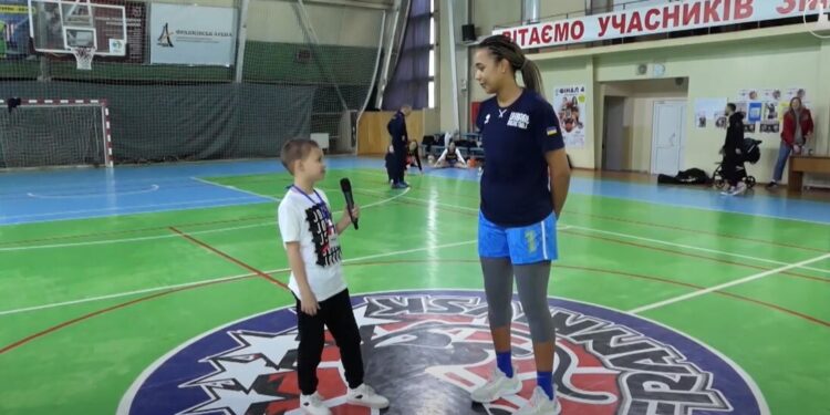 Гравчині жіночої збірної України 3х3 стали героїнями дитячої програми – Федерація баскетболу України