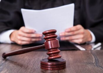 Колишню співробітницю “Миколаївобленерго” засудили на два роки за колабораціонізм