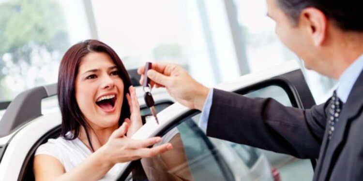 Купівля авто: українці витратили рекордну суму на нові машини в 2024 році | та області |