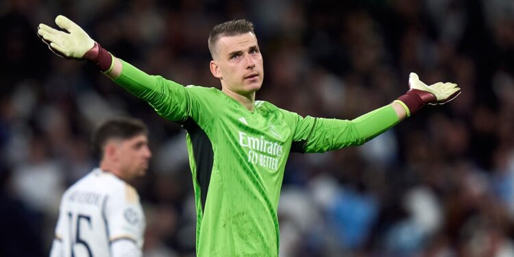 Лунин вернулся в запас, уступив место Куртуа