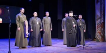 Митрополит Черкаський і Чигиринський ПЦУ владика провів поминальний молебень, присвячений Дню Героя України — Новости Черкасс