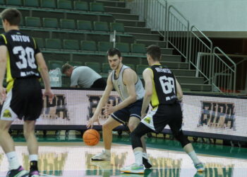 Молодіжна ліга: фотогалерея матчу Ніко-Баскет — БІПА-2 – Федерація баскетболу України