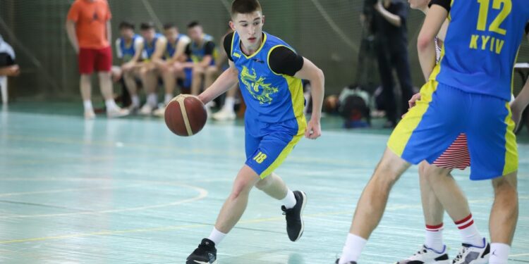 Молодіжна ліга: відеотрансляція матчів 12 травня – Федерація баскетболу України