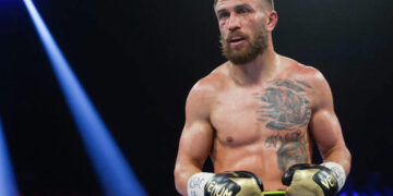 “Победит сильнейший”: Ломаченко прибыл в Австралию на бой с Камбососом и сделал первое заявление – Спорт ):Бокс