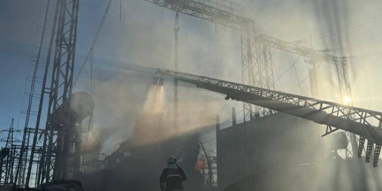 Понад 50 ракет і більш як 20 «шахедів» по 7 регіонах України: все, що відомо про вранішню атаку —Хмельнитчина