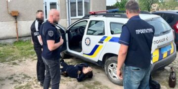 Правоохоронець відкривав кримінальні провадження щоб ухилянти не служили в армії —Хмельнитчина