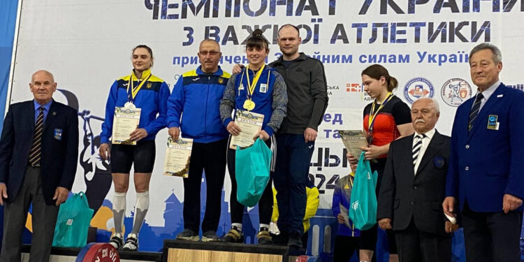 Прикарпатські спортсмени здобули нагороди на Чемпіонаті України з важкої атлетики