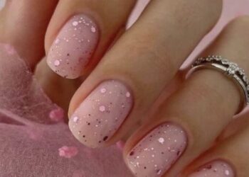Рожевий манікюр на випускний: стильні дизайни у модному кольорі (ФОТО) – Экономика