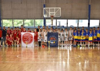 СДЮСШОР ім. Литвака — переможець ВЮБЛ серед юнаків 2011 року – Федерація баскетболу України