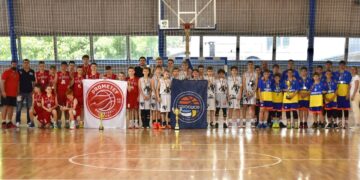 СДЮСШОР ім. Литвака — переможець ВЮБЛ серед юнаків 2011 року – Федерація баскетболу України