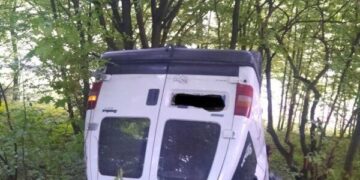 У Кременці авто злетіло з гори: загинув 38-річний чоловік