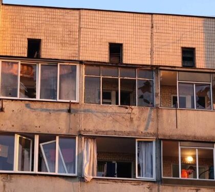У Львові люди не отримають гроші за вибиті ракетою вікна на балконах